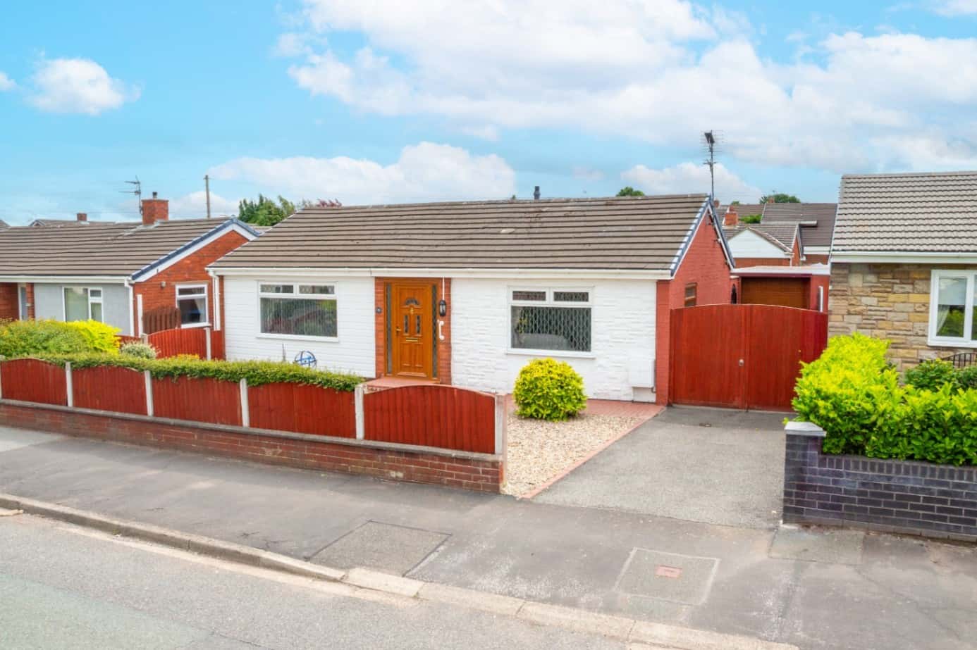 98 Englefield Avenue